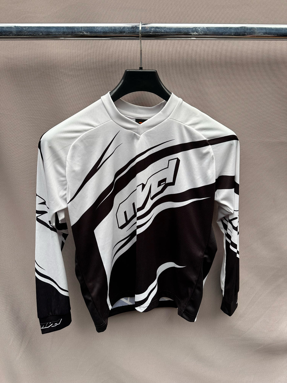 MVD White & Black Jersey [XS]